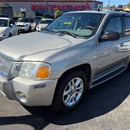2007 GMC Envoy Denali Sport Utility 4D