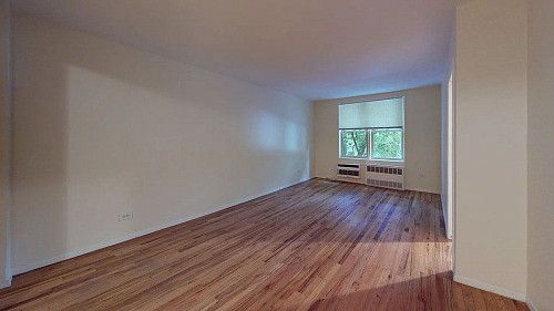 245-30 Grand Central Pkwy, # 6K, Bellerose, NY 11426