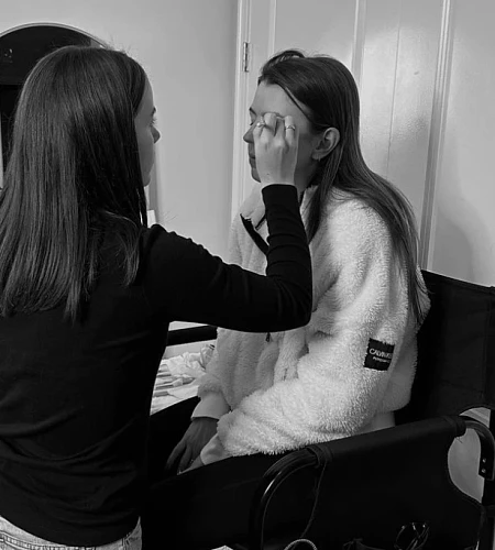 Viktoria, Makeup Artist