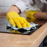Nina, Cleaning