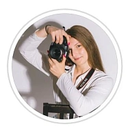 Анна, Фотограф