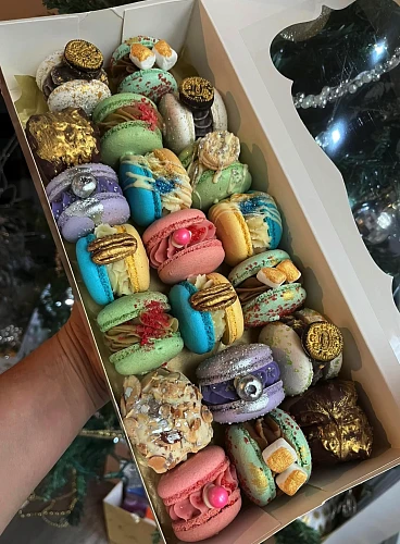 Аліна, Макаронси на Замовлення