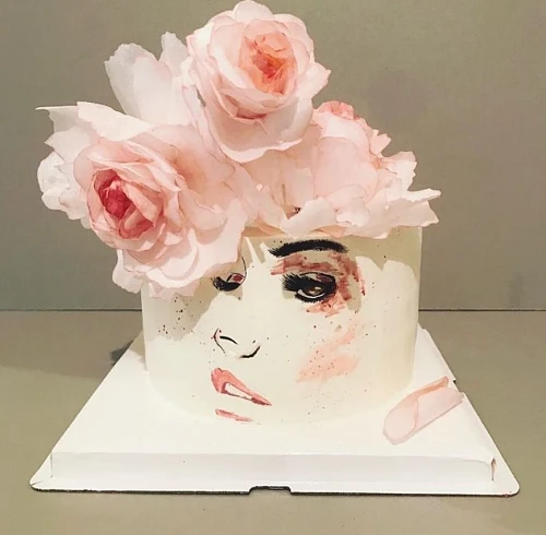 Natalia, Cakes to Order