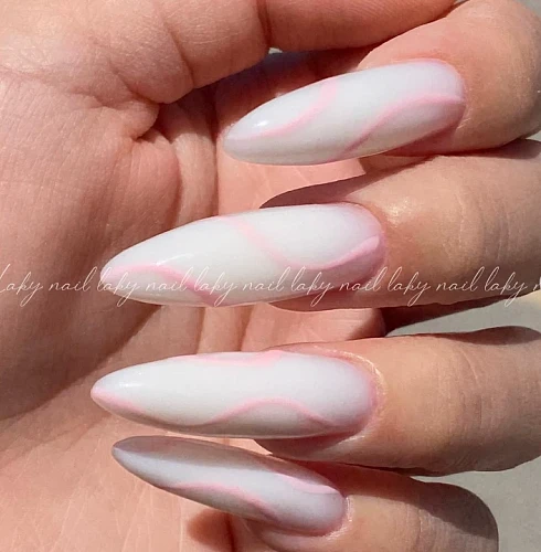 Saule, Manicure