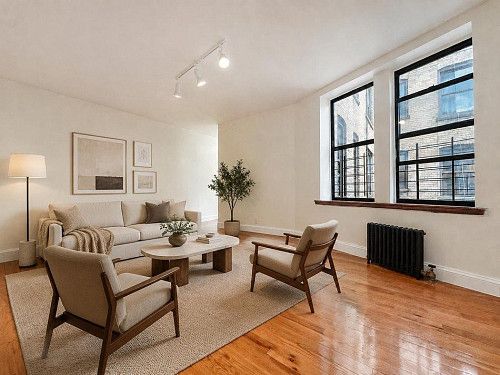 10 Adrian Ave, APT 2F, Bronx, NY 10463