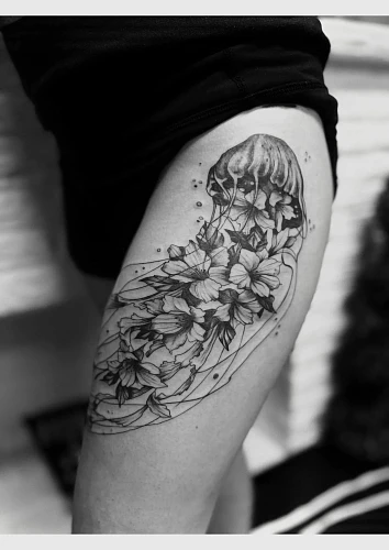 Halyna, Tattoo Master
