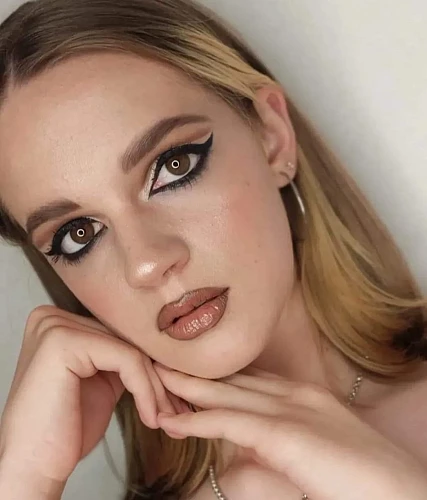Anastasia Herashchenko, Make Up Artist and Eyebrow