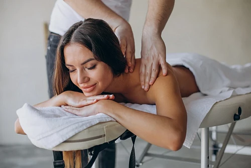 Giorgio, Massage