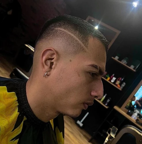 Lina, Barber