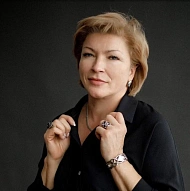 Елена, Косметолог