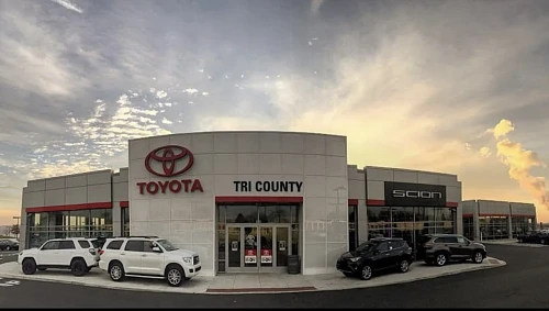 TRI COUNTY TOYOTA (Авто дилерская с больше чем 800 машин в наличии)