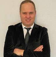 Viktor Derluyk | Wise Choice Insurance Agency