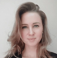 Anastasia Poroshina, Insurance Agent