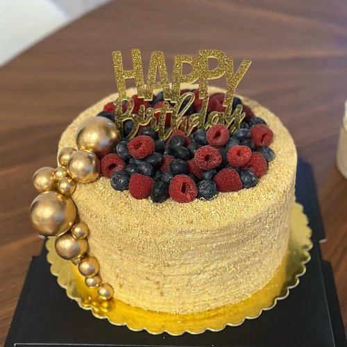 Lana, Homemade Cake