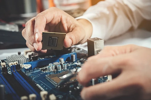 Maintenance and Service of Laptops, Computers, Servers
