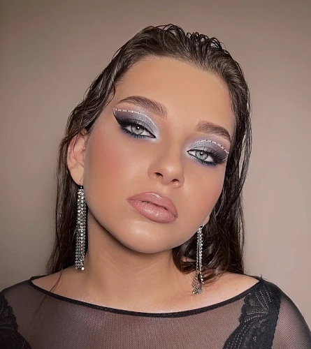 Ivanna, Makeup Artist