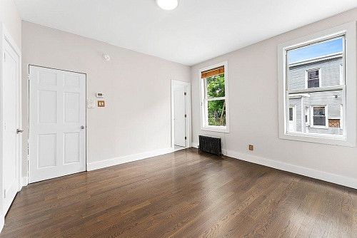 10-13 47th Ave, # F1, Long Island City, NY 11101