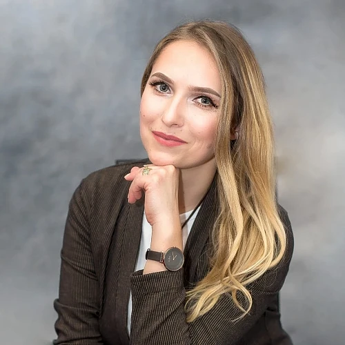 Olexandra Burtnyk - RE/MAX Elite