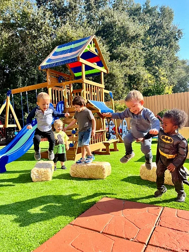 Добро пожаловать в MON TRÉSOR PRESCHOOL – нашему детскому саду и кружку!