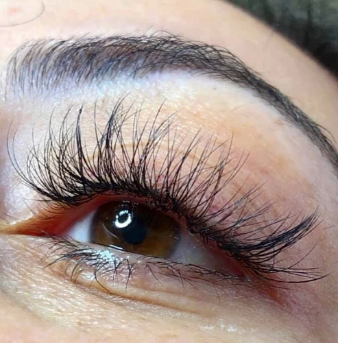 Inga Grigoryan, Lash Extensions