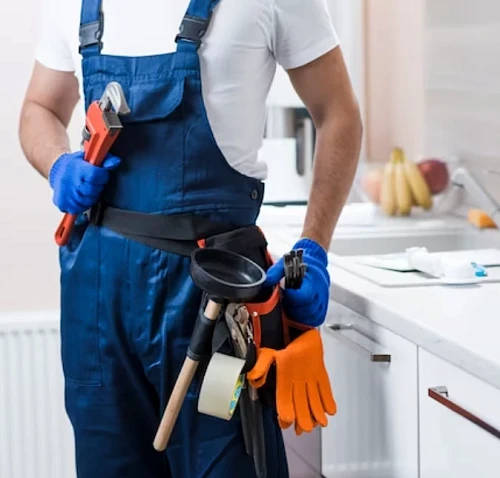 Aleksandr, Handyman