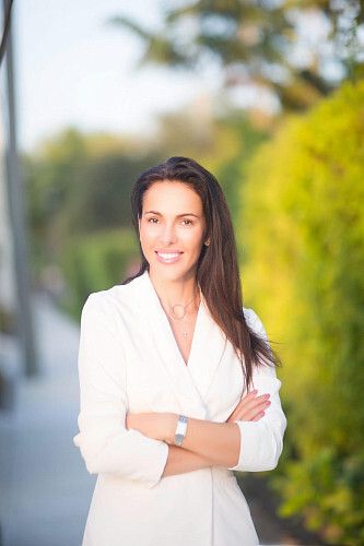 Dariko Kviraya | Realtor Miami | Cardinal Realty Group, LLC