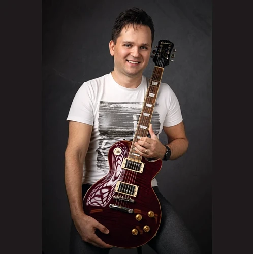 David's Professional Guitar Learning Studio