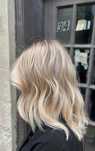 Hanna, Hairstylist