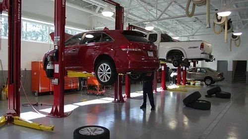Howard & Bell Auto Center Copmlete Auto Body Shop