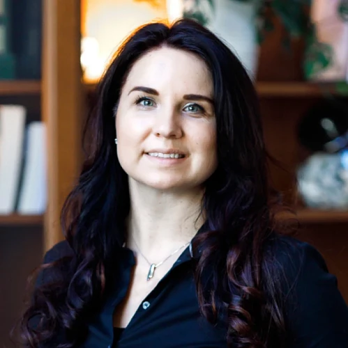 Tanya Yanovskiy - Realty ONE Group Revolution
