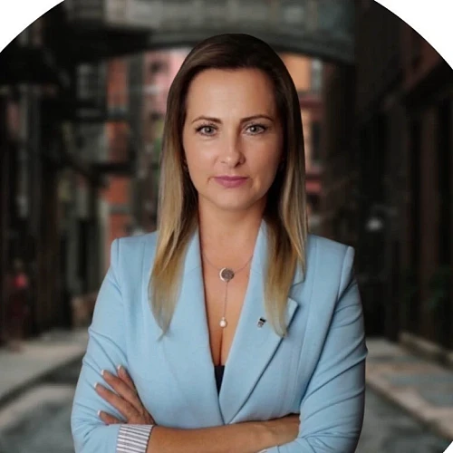 Nadiya Kara, Realtor