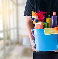 Lili, Cleaning Services