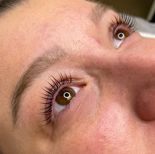 Alena, Lash & Brow Specialist