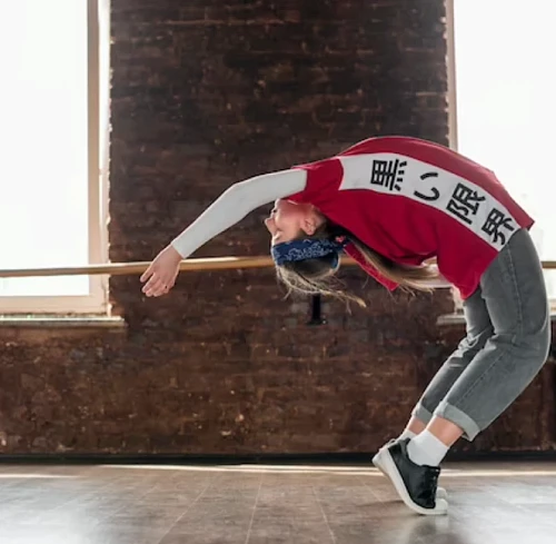 BREAKDANCE & HIPHOP