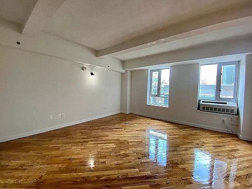 29-28 41st Ave, # 205, Long Island City, NY 11101