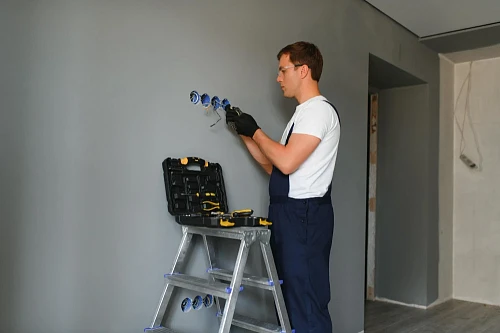 Electric/ Handyman Services
