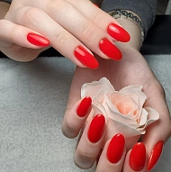 Veiling Nails