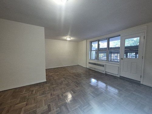 14325 41st Ave, # X2, Flushing, NY 11355