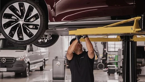 River street collision - Repair Center!
