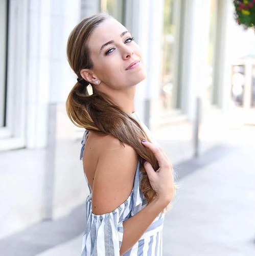 Alexandra, Photographer