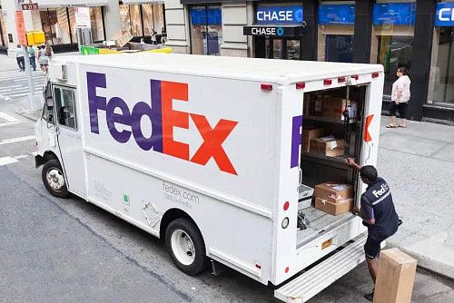FedEx Ground в Бруклине нужны Водители Доставки СЕГОДНЯ!!!