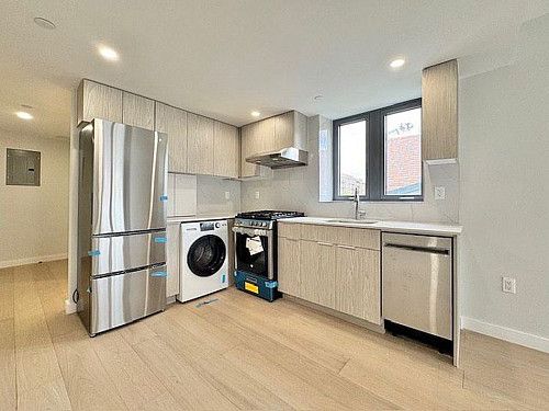 136-80 41st Ave, # 3D, Flushing, NY 11355