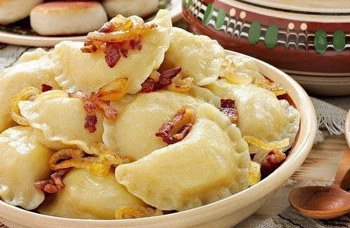 Вареники с картошкой, жаренные пирожки (самовывоз)